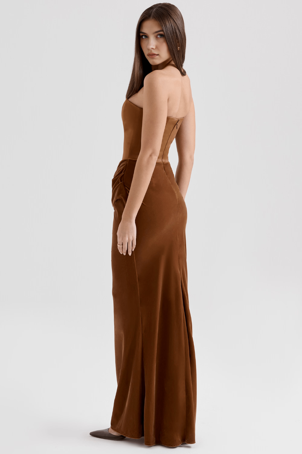 Sukienka Serene – Elegancja w Satynie