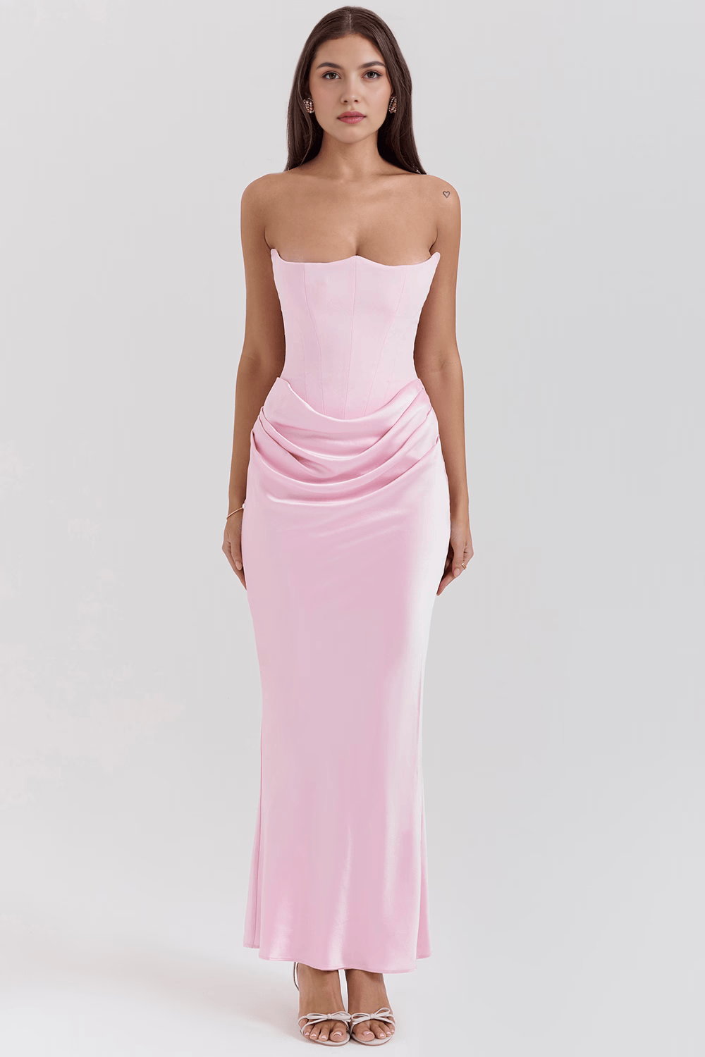 Sukienka Serene – Elegancja w Satynie