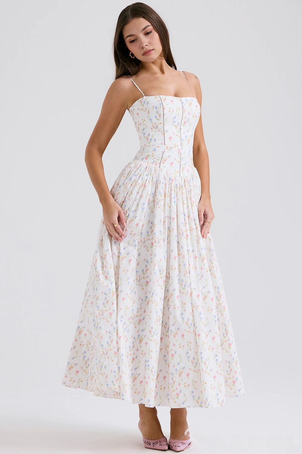 Sukienka Violetta – Kwiatowa Midi Elegancja