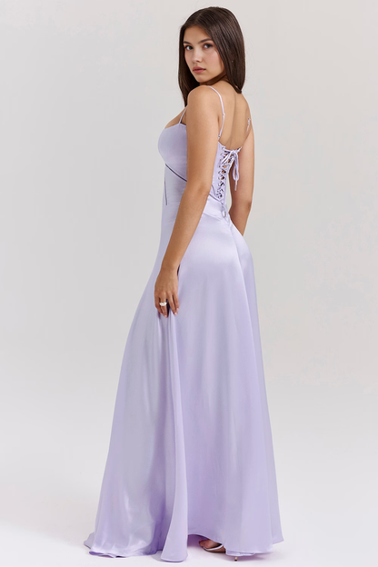 Sukienka Noelle – Ponadczasowa Elegancja