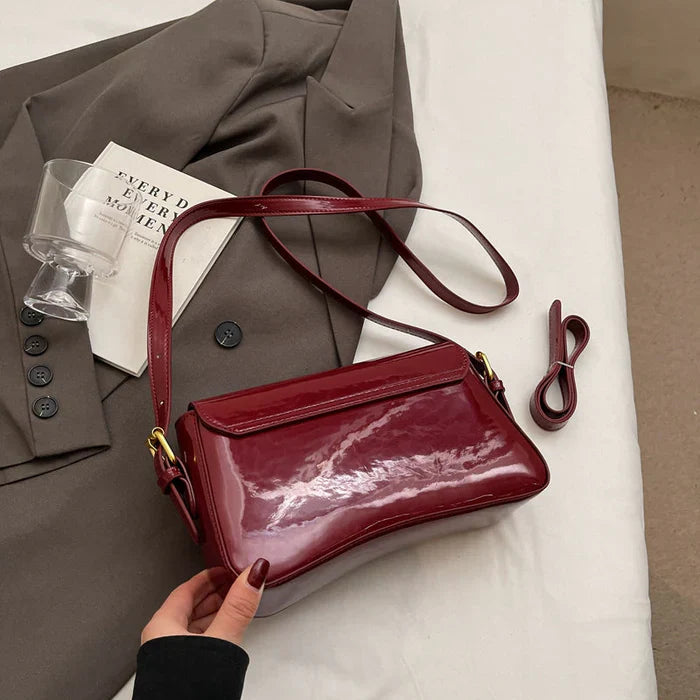 SADDIE - Stylish and Versatile Accessory