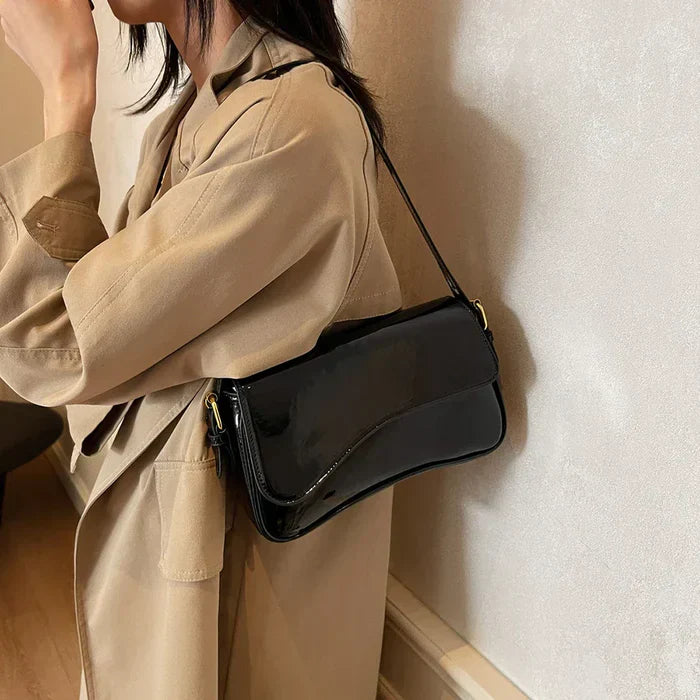 SADDIE - Stylish and Versatile Accessory